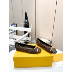 LV flat shoes